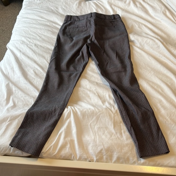 Banana Republic dress pants. Size 4. - Picture 2 of 2